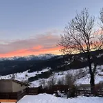 La Ferme Des Astres Les Angles